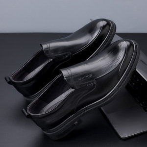 Chaussures en cuir pour hommes printemps 2026, style britannique, décontractées et professionnelles, noires, à enfiler, en cuir véritable - Product Image 4