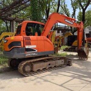 Excavadora sobre orugas <span class=keywords><strong>Doosan</strong></span> Dx75 de <span class=keywords><strong>7</strong></span> toneladas usada de Corea en buenas condiciones lista para la venta - Product Image 6