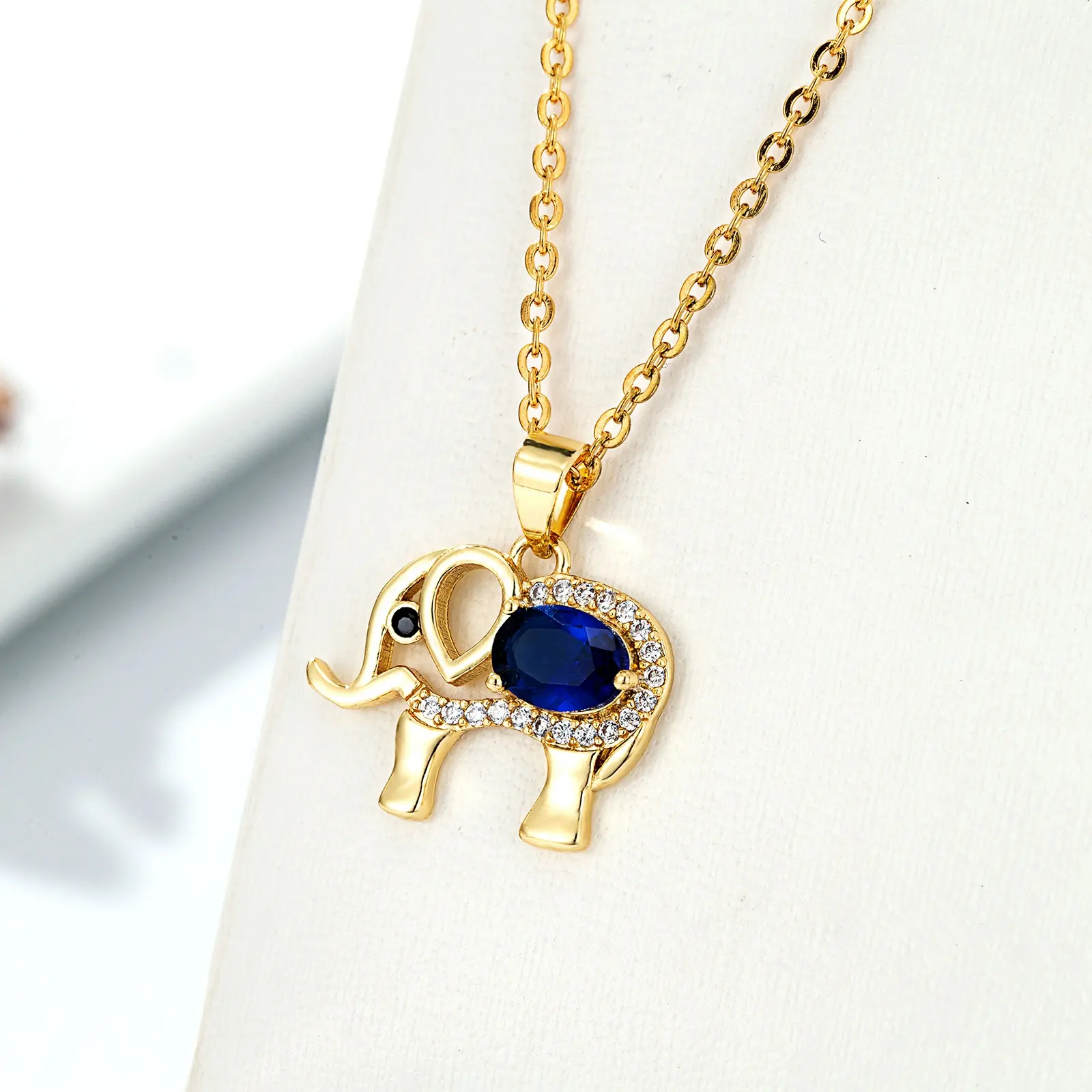 JML Wholesale Minimalist Cute and Shinny Zircon Animal Pendant Gifts for Baby Girls Crystal and Diamond Blue Elephant Pendant