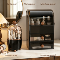 Boîte de rangement anti-poussière empilable pour maquillage avec couvercle transparent à clapet et bouton aspect bois pour rangement de produits de beauté sur coiffeuse ou bureau