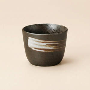 Vaisselle japonaise moderne de luxe, tasses à thé en céramique noire faites à la main multi-usages pour le shochu - Product Image 1