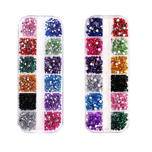 Caja de 12 Rejillas de Accesorios para Uñas Acrílicas, Cristales Grandes AB Blancos y Rojos de Fondo Plano, Diamantes de Imitación Mixtos en Caja - Product Image 5