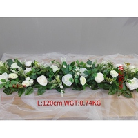 Fleurs artificielles de table au design créatif et d'un savoir-faire raffiné pour la décoration d'événements, avec une finition de qualité supérieure