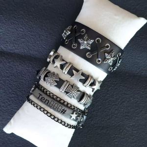 Flat <b>Leather</b> <b>Bracelet</b> Exclusive Design Protection Wholesalers Hypoallergenic Metal Holiday Gift for Women High Fidelity Color - Product Image 1