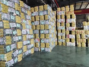 Ukay Ballots de vêtements d'occasion Hommes Jeans <span class=keywords><strong>pas</strong></span> <span class=keywords><strong>cher</strong></span> Prix Preloved Homme Denim Pantalon en gros - Product Image 6