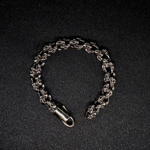 Pulsera de Acero de Titanio con Cabeza de Esqueleto, Estilo Retro, Moda Coreana, Joyería Personalizada para Hombre - Product Image 4