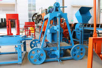 Machine à Parpaings Kaidong QTM4-30B, Machine de Fabrication de Briques Ponteuse