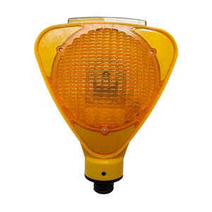 ไฟกระพริบพลังงานแสงอาทิตย์แบบกรวยจราจรสีเหลือง - Product Image 1