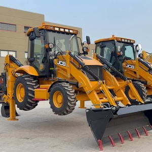 Chargeuse-pelleteuse JCB 3CX d'occasion à bonne traction, idéale pour le creusement de fossés de drainage agricole et les travaux de paillage de fumier - Product Image 2