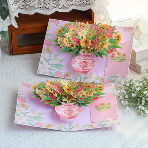 Nouvelle conception de carte de vœux 3D pop-up pour la fête des mères avec des fleurs de tournesol et de lys, impression UV et estampage doré pour maman et professeur - Product Image 5