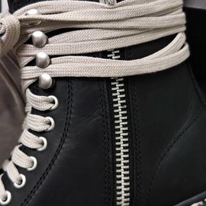 High Quality Luxury Designer Shoes Genuine <b>Leather</b> Hiking Safety <b>Boots</b> <b>Waterproof</b> Classic Black Unisex <b>Boots</b> Custom Construction - Product Image 4