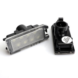 Lumière de plaque d'immatriculation Canbus 18LED pour Jeep Fiat Grand Cherokee WK2 14-20, Compass Patriot 14-17, <span class=keywords><strong>Dodge</strong></span> <span class=keywords><strong>Viper</strong></span> 2015-2017, 13-17 - Product Image 1