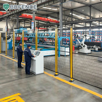 Clôture de sécurité modulaire en acier à faible teneur en carbone avec poteaux en acier renforcé pour postes de travail robotisés et protection des machines industrielles