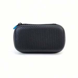 Étui de luxe personnalisé en EVA avec fermeture éclair pour protège-tibias de football miniatures - Sac de rangement imperméable et durable - Product Image 1