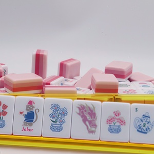 Juego de Mahjong Americano Personalizado de 4 Capas, Fichas de Acrílico, 160 Cartas, Ecológico, Moderno, Lujoso y Elegante para Adultos, Póker - Product Image 4