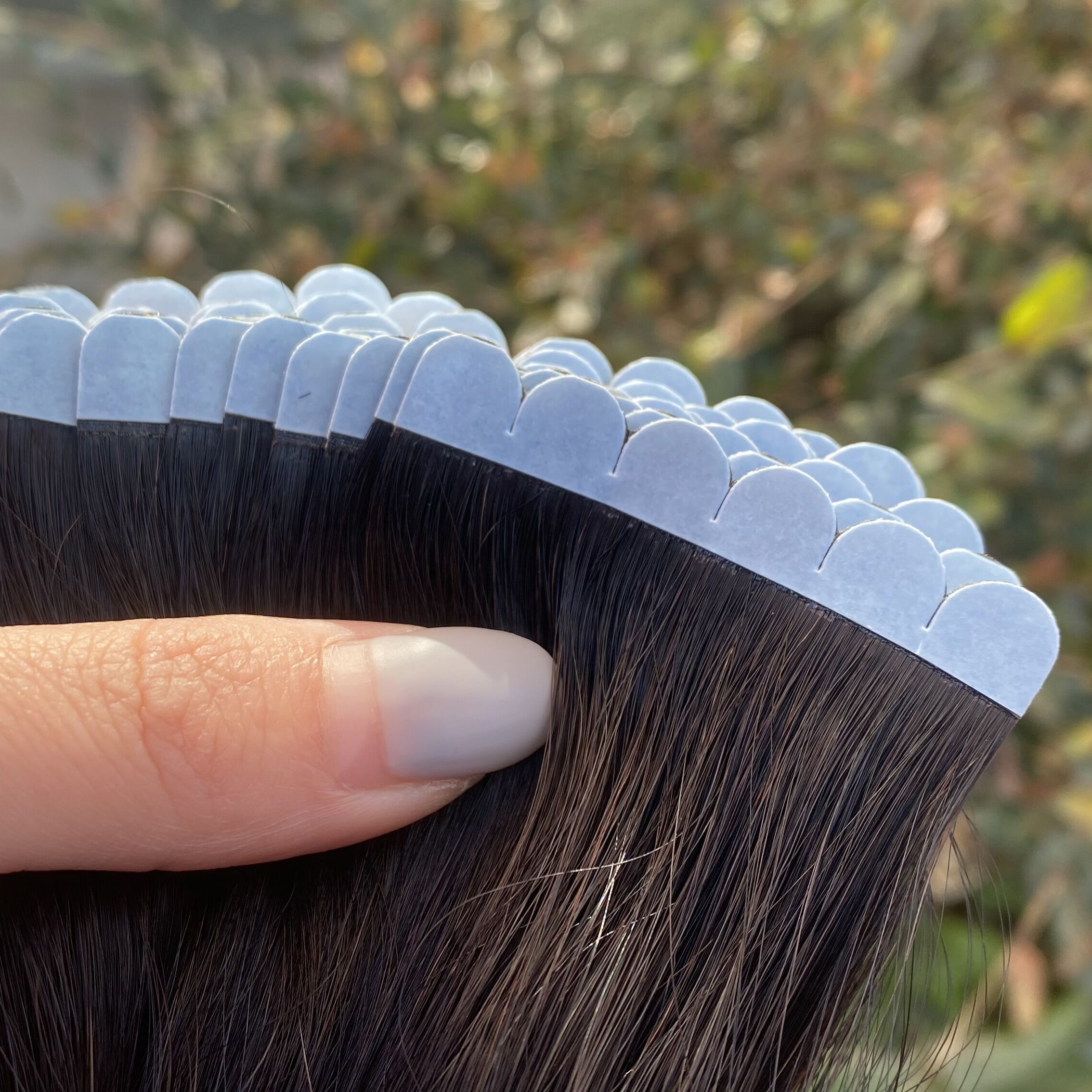 Colore naturale (nastro floreale nei capelli)