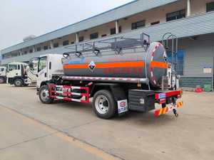 Nuevo Camión <span class=keywords><strong>Cisterna</strong></span> <span class=keywords><strong>de</strong></span> Combustible Diésel FAW 4X2 <span class=keywords><strong>de</strong></span> 6 Ruedas, Camión <span class=keywords><strong>Cisterna</strong></span> <span class=keywords><strong>de</strong></span> Gran Capacidad para Combustible, <span class=keywords><strong>Agua</strong></span> y Petróleo - Product Image 4