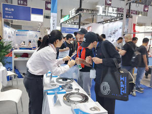 Bantalan Roller silang cincin lengan XU080430 bersertifikat ISO P5 P4 P2 bantalan sendi robot presisi tinggi - Product Image 6