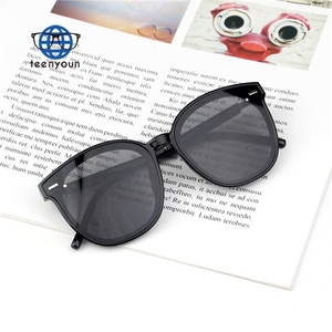 <span class=keywords><strong>Gafas</strong></span> <span class=keywords><strong>de</strong></span> <span class=keywords><strong>Sol</strong></span> Cuadradas Clásicas para Niños Teenyoun, <span class=keywords><strong>Gafas</strong></span> <span class=keywords><strong>de</strong></span> <span class=keywords><strong>Sol</strong></span> con Marco Grande, <span class=keywords><strong>Gafas</strong></span> <span class=keywords><strong>de</strong></span> <span class=keywords><strong>Sol</strong></span> <span class=keywords><strong>de</strong></span> Ojo <span class=keywords><strong>de</strong></span> Gato para Niños, Venta al por Mayor - Product Image 1
