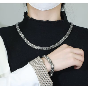 Collana a Catena Bizantina e Bracciali a Maglie da Uomo Stile Punk Placcati Oro 18K, Gioielli di Moda, Collana Cubana in Acciaio Inossidabile per Uomo - Product Image 2