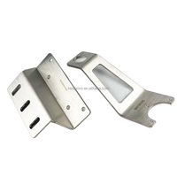 Service de pliage de tôles avec usinage CNC et électroérosion à fil pour pièces métalliques en acier inoxydable sur mesure et équipements industriels