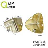 QIFENG usine vente chaude en gros boîte en métal personnalisée coin et garde d'angle Triangle pour boîte à bijoux