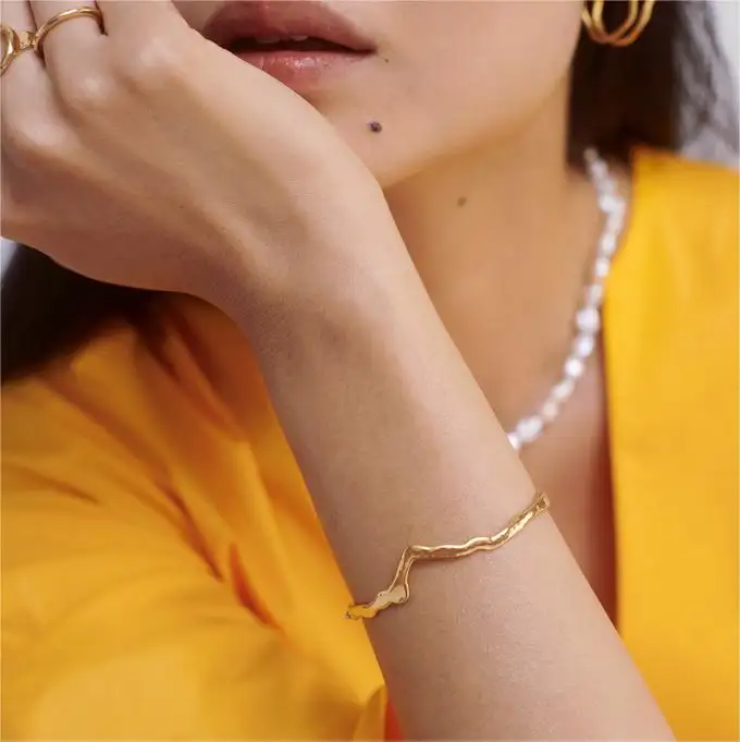 Customized Tree Pattern Wave Irregular Bracelet Titanium Steel Plated 18K Gold Non fading Women's Bangle