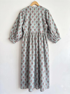Robe longue en coton bleu clair à imprimé floral pour femme, manches longues roses, coupe décontractée, tenue décontractée bohème pour les vacances d'été - Product Image 2