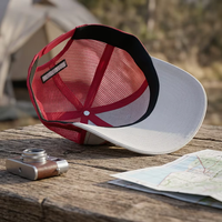 Casquette de sport 6 panneaux BSCI en gros, personnalisée OEM, avec logo tissé de haute qualité, en coton noir, style trucker en maille, pour le hip-hop, l'extérieur et la plage