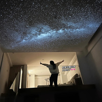 Projecteur USB Galaxy 2-en-1, mini projecteur de lumière nocturne Galaxy 360 °   Lampe d'ambiance LED rotative Ciel Étoilé pour Fête et Décoration Saturne à Domicile