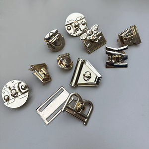 Mosquetón autoblocante bloqueo lengüeta hebilla bloqueo automático deslizador de metal fabricantes al por mayor - Product Image 2