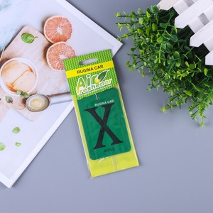 Ambientador Personalizado con Logotipo para Auto, Aroma Duradero, Accesorios para Auto al por Mayor, Perfume <span class=keywords><strong>de</strong></span> Papel para Auto, <span class=keywords><strong>Ambientadores</strong></span> Pequeños en Forma <span class=keywords><strong>de</strong></span> Árbol - Product Image 1