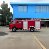 Nouveau camion de lutte contre l'incendie compact Dongfeng 4x2 diesel, réservoir d'eau en acier inoxydable, pompe haute pression, équipement de sauvetage et de sécurité, 15m