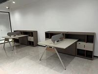 Furnitur Workstation Kantor Modular Kayu Tahan Lama Garansi 1 Tahun Desain Modern Terbuka untuk Tim Kantor 6-20 Orang