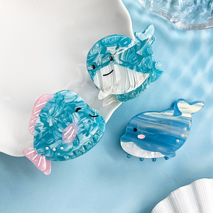 Presilha de Cabelo Série Oceano Azul com Design de Peixe em Acetato para Mulheres - Product Image 1