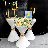 Meja Kue Putih Mewah Modern JHMJ untuk Dekorasi Pesta Pernikahan, Tampilan Bunga, Tiang, Alas, dan Pedestal