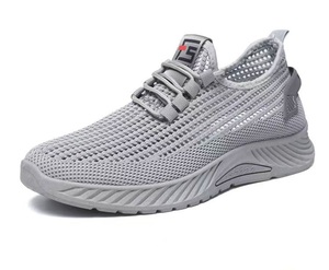 รองเท้ากีฬา YATAI รุ่นใหม่สำหรับฤดูใบไม้ผลิและฤดูร้อน น้ำหนักเบา ดีไซน์ทันสมัยสำหรับผู้ชาย รองเท้าลำลองแบบตาข่าย พื้นรองเท้าและพื้นรองเท้าด้านนอกทำจาก PVC - Product Image 1