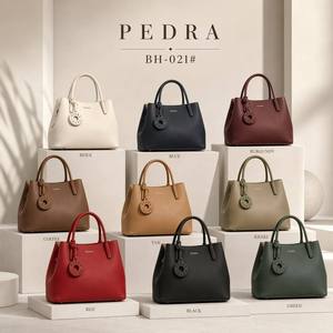 <span class=keywords><strong>Ensemble</strong></span> de sacs <span class=keywords><strong>à</strong></span> <span class=keywords><strong>main</strong></span> pour femmes PEDRA, 2 pièces, élégant <span class=keywords><strong>sac</strong></span> fourre-tout de bureau, grande capacité, <span class=keywords><strong>sac</strong></span> <span class=keywords><strong>à</strong></span> bandoulière en cuir, <span class=keywords><strong>sac</strong></span> de créateur avec <span class=keywords><strong>portefeuille</strong></span> - Product Image 4