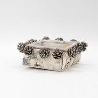 Offre Spéciale main forme carrée en bois pot de fleur avec revêtement en plastique et douze pin cône modèles pour l'extérieur décoration de jardin