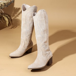 Bottines Western pour femmes en faux daim brodé, style vintage cowboy, mi-mollet, noir abricot, tailles 35 à 43 - Product Image 5