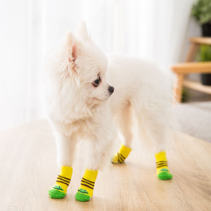 हॉट सेलिंग कैंडी रंगीन कपास छोटे कुत्ते-विरोधी पर्ची कुत्ते मोजे कुत्ते की पकड़ के लिए नरम पालतू पिल्ला डोगी मोजे के मोजे को चूस कर - Product Image 1