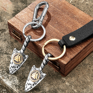 Llavero con Flecha Estilo Vikingo Nórdico, Colgante de Acero Inoxidable, Accesorio de Cuero para Hombre, Uso Diario - Product Image 1