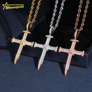 תליון צלב לגברים משובץ יהלומים מלאכותיים מוסאניט עם תעודת GRA, תכשיט היפ הופ פופולרי מכסף 925 - Product Image 6