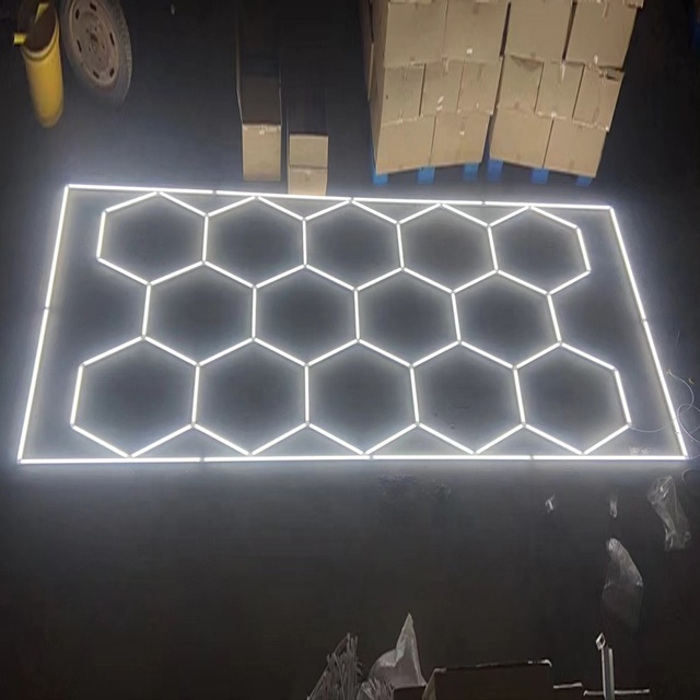 LED Hexagonal Ceiling Light for Workshop Garage Hotel Use-High CRI 95 IP65 Rated