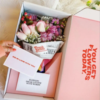 Usine directe bonne fête des mères emballage cadeau nouveau Design Rectangle fleur ondulé boîte d'expédition papier matériel pour emporter