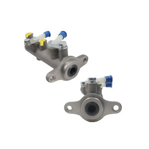 למעלה מכירה מלגזות מאסטר בלם צילינדר חלקי tcm - Product Image 6