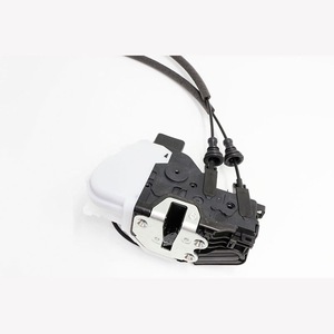 Actionneur de serrure de porte avant gauche Hyundai Santa Fe 813102W010 Pièce de rechange - Product Image 4