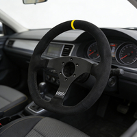 Volant de course et de modification automobile en cuir suédé 320 mm à 3 branches en alliage d'aluminium avec logo personnalisé – Vente en gros usine