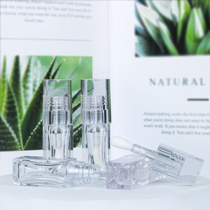 Tube de brillant à lèvres carré entièrement transparent de 8 ml en gros, emballage cosmétique OEM/ODM de haute qualité, brosse large, brillant à lèvres à tige épaisse - Product Image 1