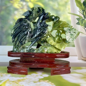 Kerajinan Ukiran Giok Hijau Alami Besar yang Diukir Tangan Gaya Fengshui Cina Dekorasi Maskot Suvenir Koleksi Hadiah Pajangan - Product Image 5